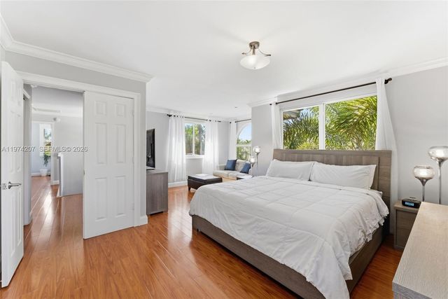 1521 NW 178th Ter, Pembroke Pines, FL 33029