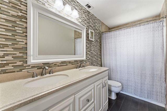 1521 NW 178th Ter, Pembroke Pines, FL 33029