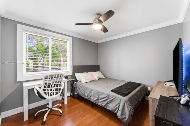 1521 NW 178th Ter, Pembroke Pines, FL 33029