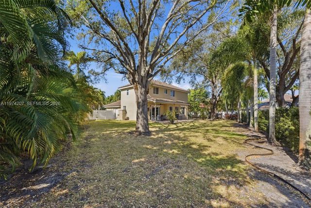 1521 NW 178th Ter, Pembroke Pines, FL 33029