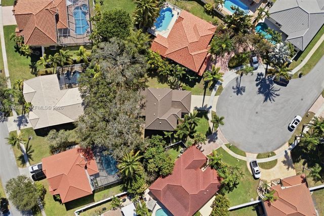 1521 NW 178th Ter, Pembroke Pines, FL 33029