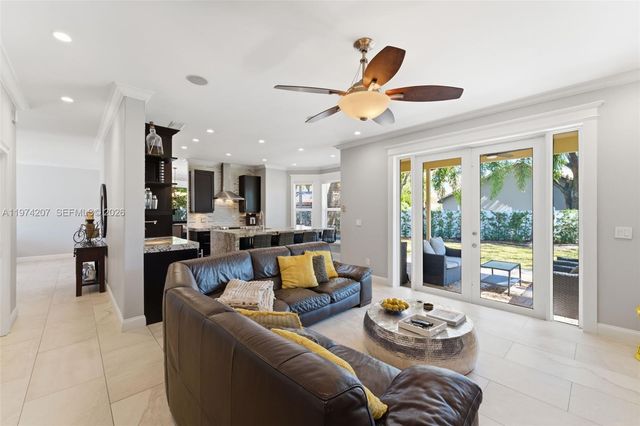 1521 NW 178th Ter, Pembroke Pines, FL 33029