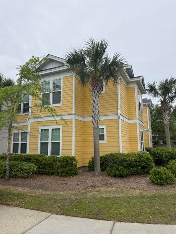 1424 Rosewood Lane, Mount Pleasant, SC 29464