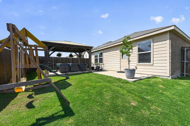 1552 Vega Drive, Forney, TX 75126