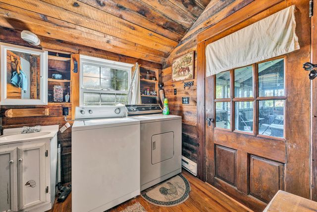 1155 Gaston RD, Vinton, VA 24179