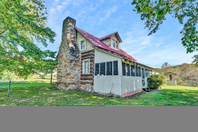 1155 Gaston RD, Vinton, VA 24179