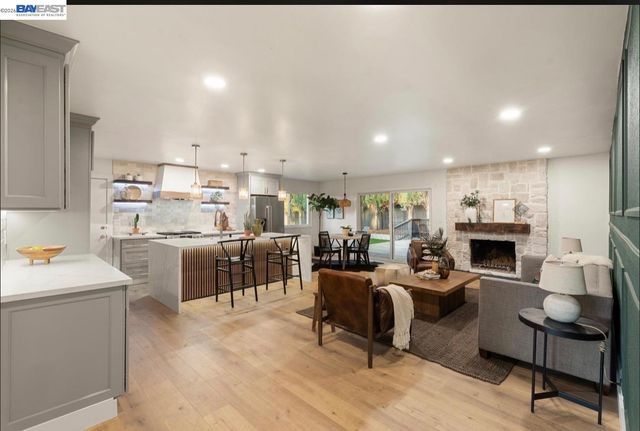 1084 Jamie Dr, Concord, CA 94518