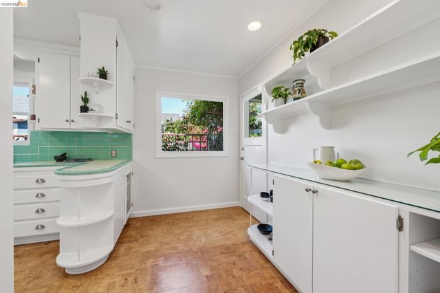 716 Ashbury Ave, El Cerrito, CA 94530