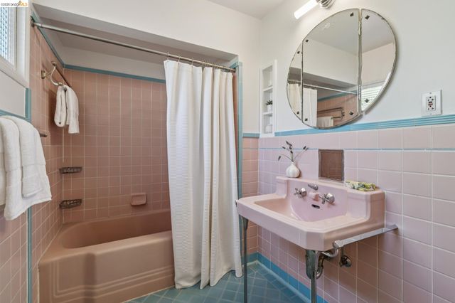 716 Ashbury Ave, El Cerrito, CA 94530