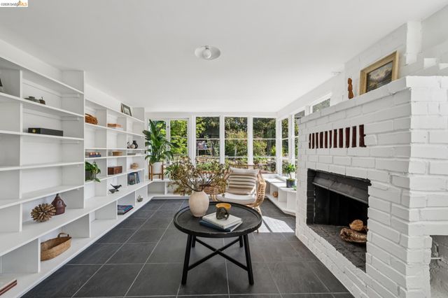 716 Ashbury Ave, El Cerrito, CA 94530