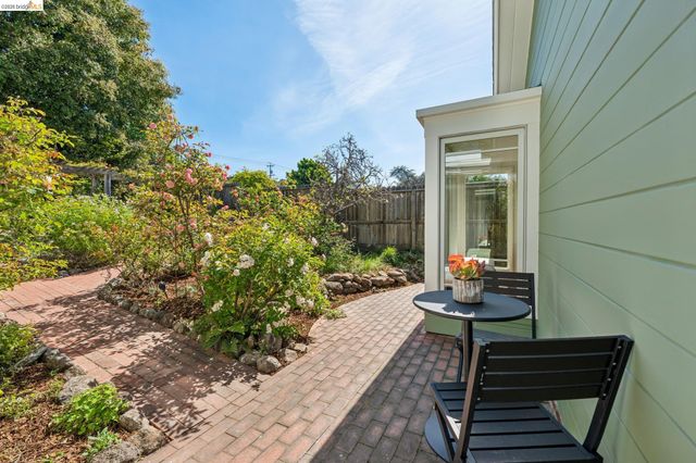 716 Ashbury Ave, El Cerrito, CA 94530