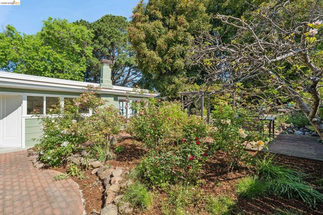 716 Ashbury Ave, El Cerrito, CA 94530