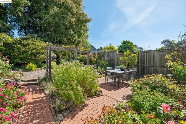 716 Ashbury Ave, El Cerrito, CA 94530