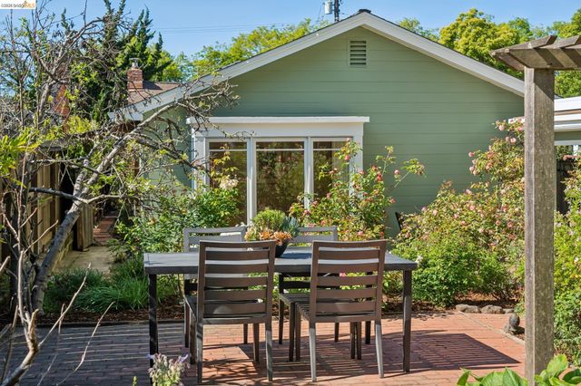 716 Ashbury Ave, El Cerrito, CA 94530