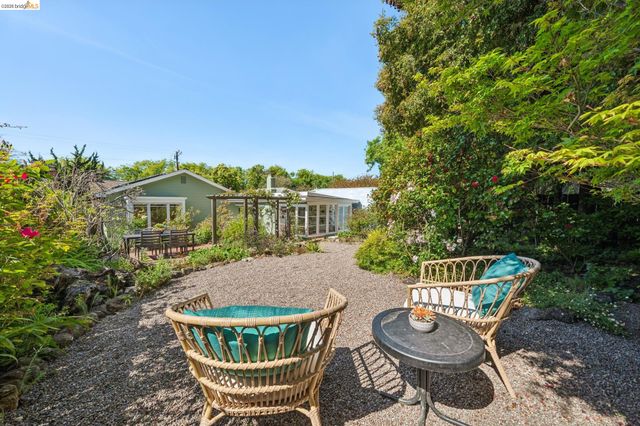 716 Ashbury Ave, El Cerrito, CA 94530