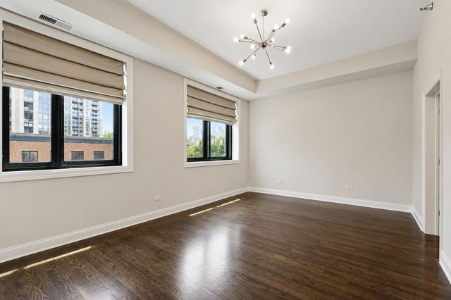 30 W ERIE Street 501, Chicago, IL 60654