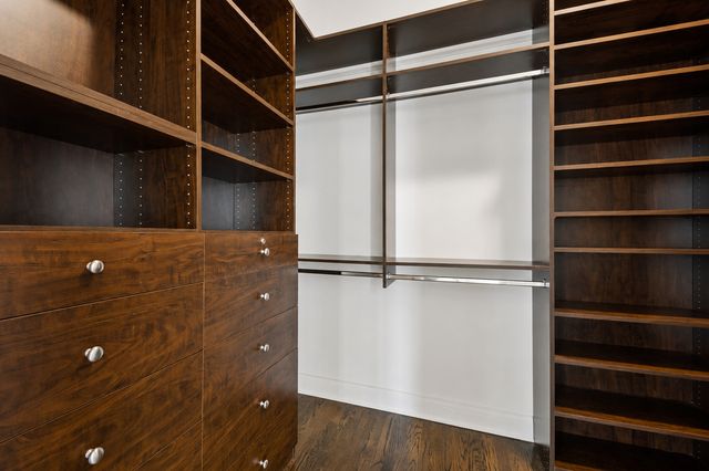 30 W ERIE Street 501, Chicago, IL 60654