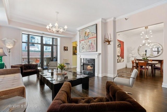 30 W ERIE Street 501, Chicago, IL 60654