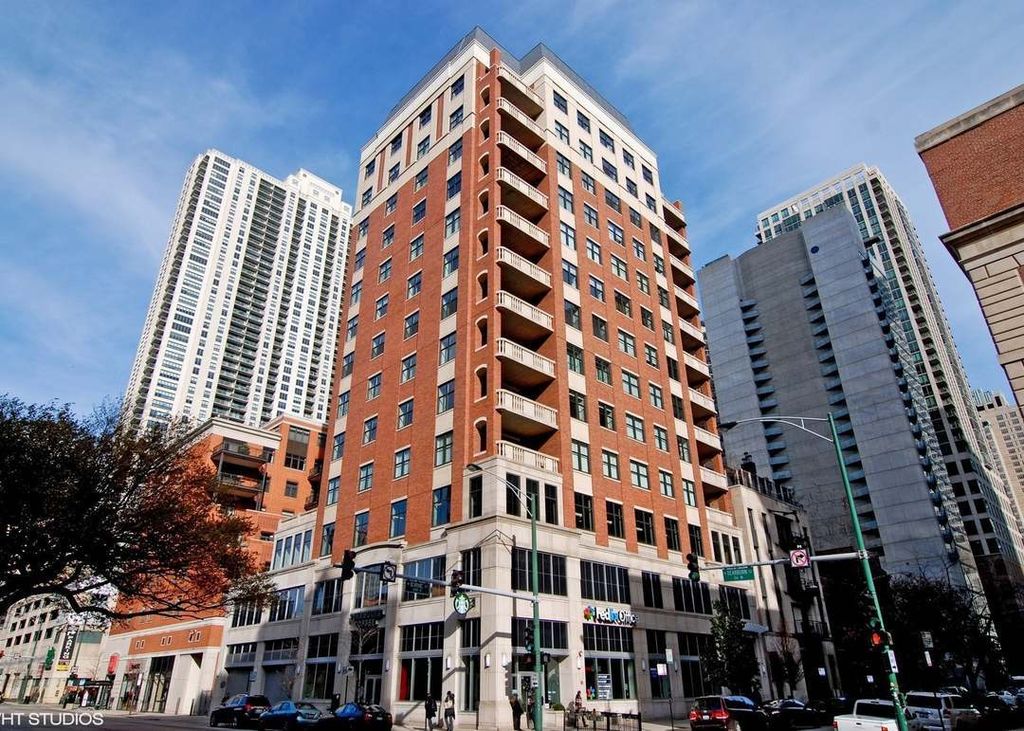 30 W ERIE Street 501, Chicago, IL 60654
