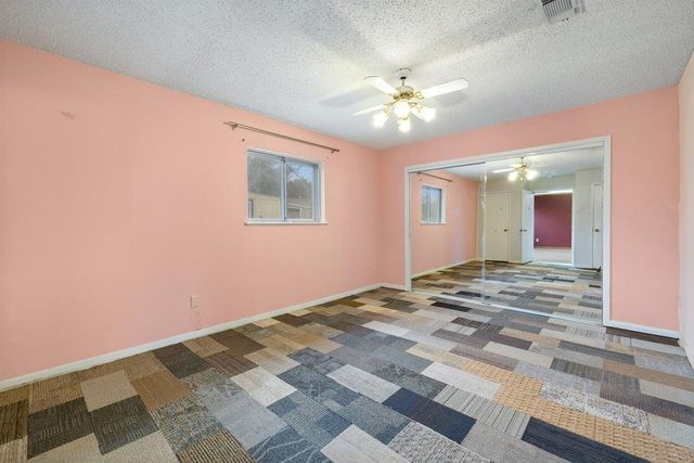 2204 Smith Ave, Taylor, TX 76574