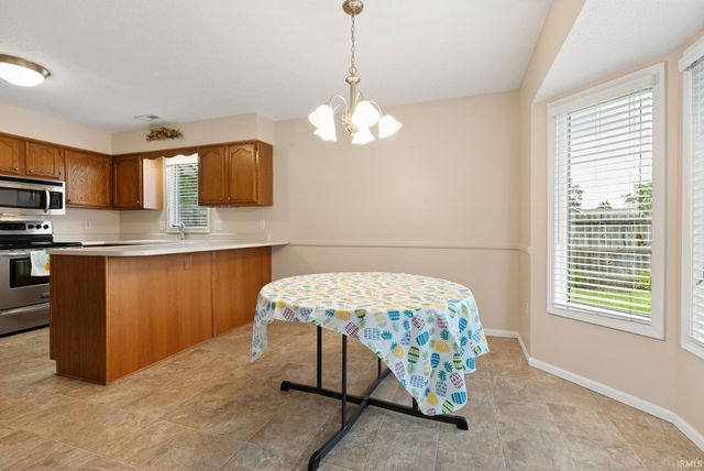 7316 Abington Drive, Fort Wayne, IN 46835