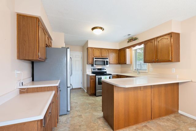 7316 Abington Drive, Fort Wayne, IN 46835