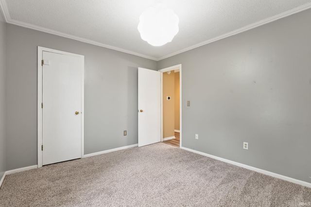 7316 Abington Drive, Fort Wayne, IN 46835
