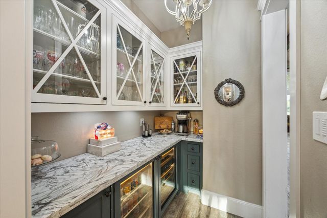 1255 Bronco Trail, Angleton, TX 77515