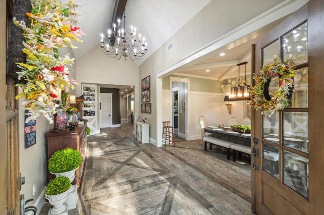 1255 Bronco Trail, Angleton, TX 77515