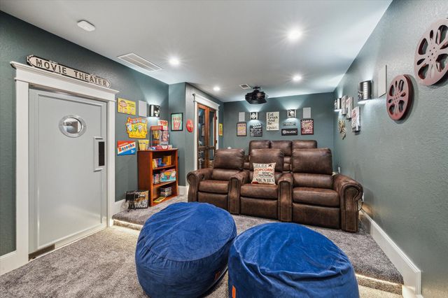 1255 Bronco Trail, Angleton, TX 77515