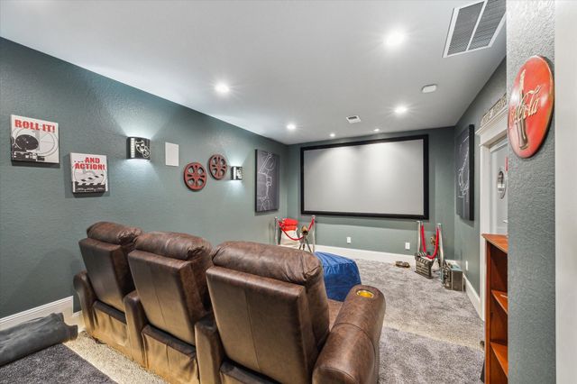 1255 Bronco Trail, Angleton, TX 77515