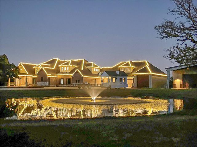 1255 Bronco Trail, Angleton, TX 77515