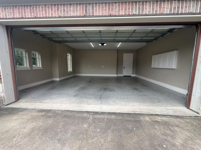 1255 Bronco Trail, Angleton, TX 77515