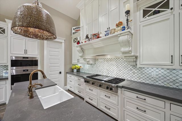 1255 Bronco Trail, Angleton, TX 77515