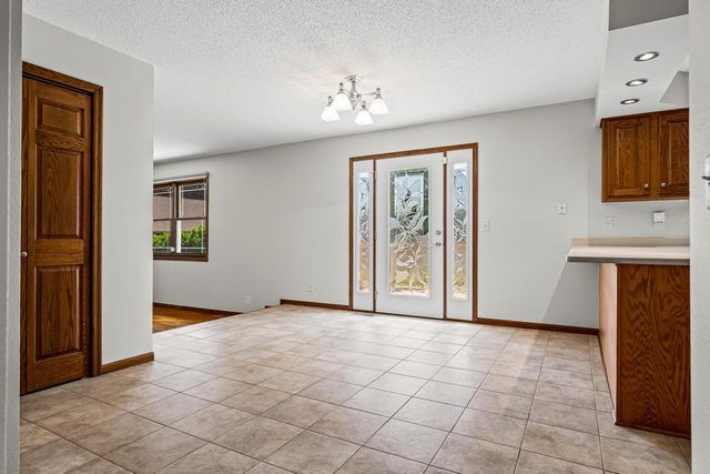 616 Grove STREET, Onalaska, WI 54650