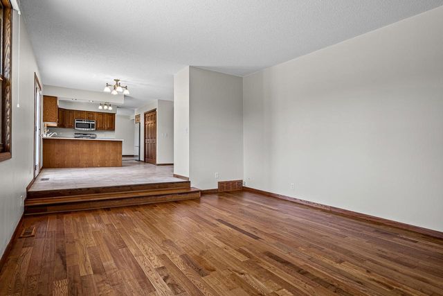 616 Grove STREET, Onalaska, WI 54650