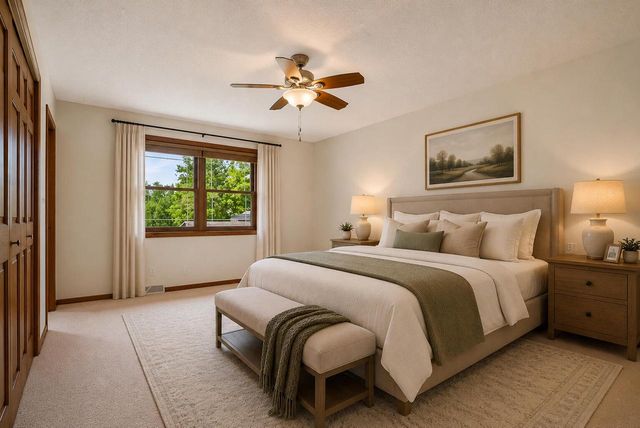 616 Grove STREET, Onalaska, WI 54650