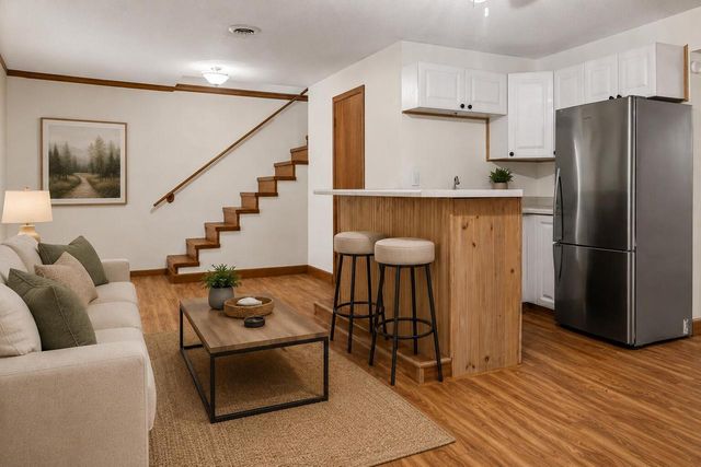 616 Grove STREET, Onalaska, WI 54650
