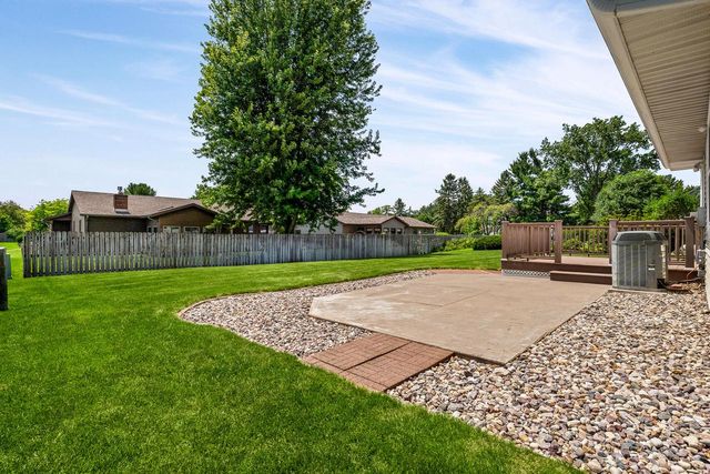 616 Grove STREET, Onalaska, WI 54650