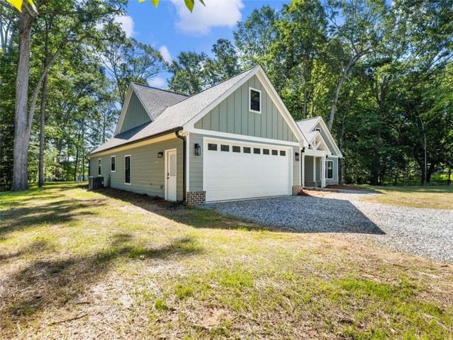 1885 Post Road, Cleveland, GA 30528