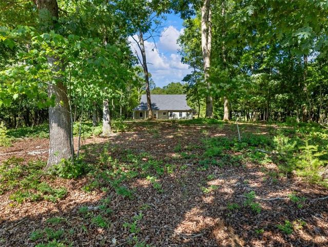1885 Post Road, Cleveland, GA 30528