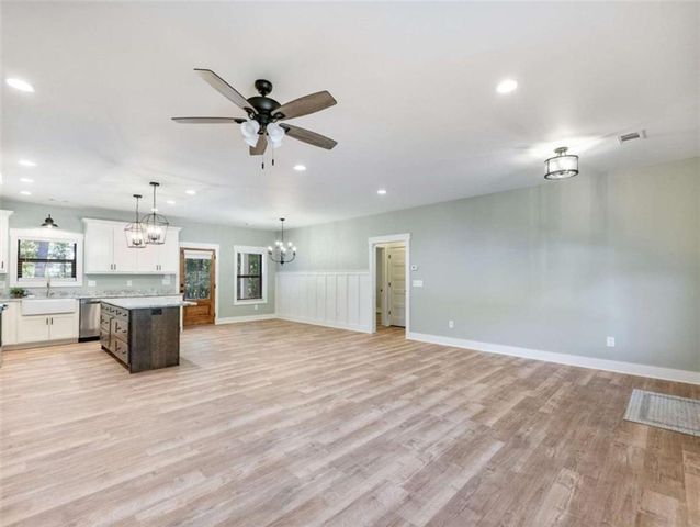1885 Post Road, Cleveland, GA 30528