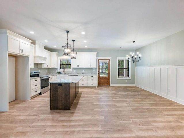 1885 Post Road, Cleveland, GA 30528