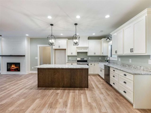 1885 Post Road, Cleveland, GA 30528