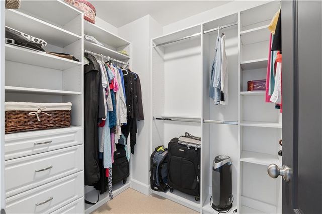 2838 Jordan Oaks Lane, Decatur, GA 30033