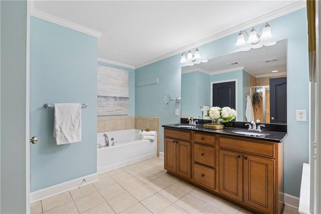 2838 Jordan Oaks Lane, Decatur, GA 30033