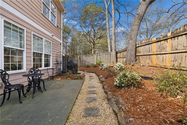 2838 Jordan Oaks Lane, Decatur, GA 30033