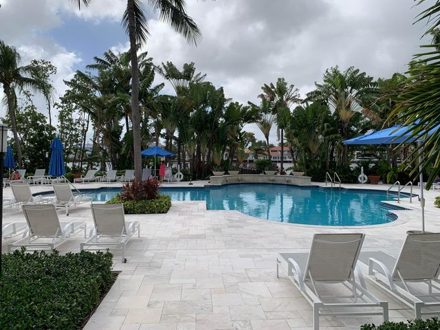 3604 S Ocean Boulevard 101, Highland Beach, FL 33487