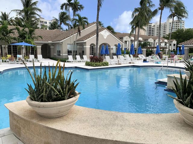 3604 S Ocean Boulevard 101, Highland Beach, FL 33487