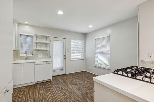 5102 W Mockingbird Lane, Dallas, TX 75209